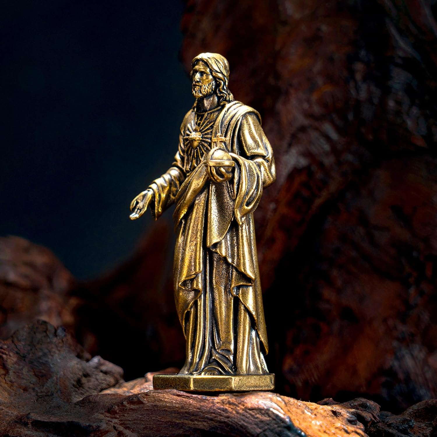 CHOVY 1PC, Handcrafted Jesus Christ Brass Statue – Antique Religious Art Decor, Ideal for Home or Office Display | Unique Collectible, Perfect Christian Gift & Scene Decoration