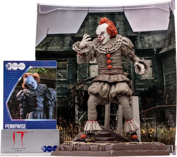 McFarlane Toys - WB 100: Pennywise (It Chapter Two) Movie Maniacs 6in Posed Figure - Image 3