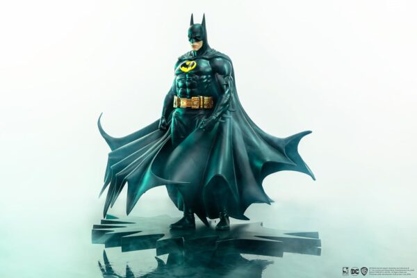 DC Heroes: Batman (1989) Previews Exclusive 1:8 Scale Statue - Image 8