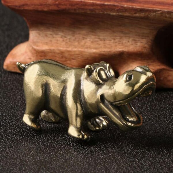 SUPVOX Brass Hippo Figurine, 2pcs Hippo Statues Animals Figurine Retro Hippo Collectible Art Miniature Tea Pet Desktop Ornament Crafts Accessories Collection - Image 6
