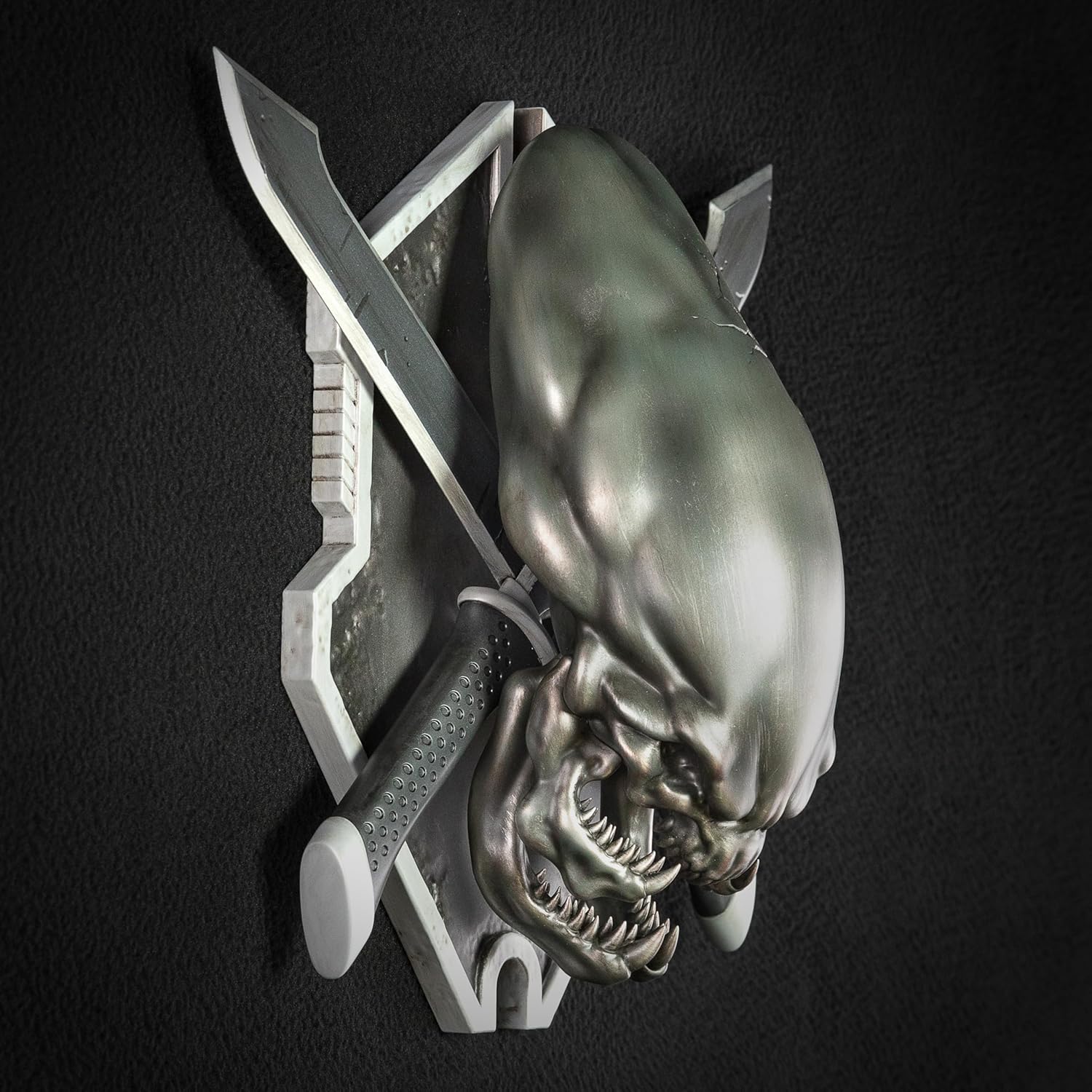 Dark Horse Halo Legendary Icon Sculpture (Grunt Sized Edition) Wall Mount - Image 3